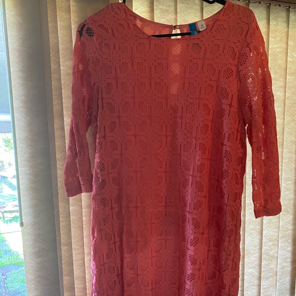 BUTTONS lace dress